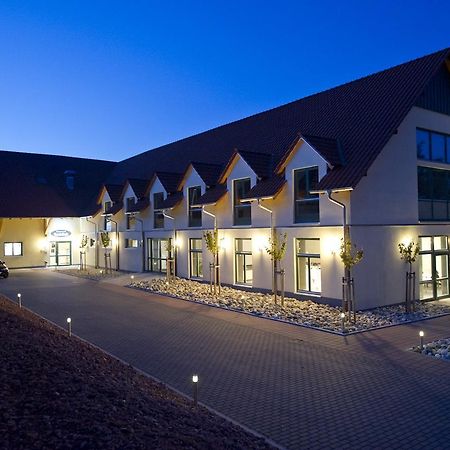 Apartments Golfpark Schlossgut Sickendorf Lauterbach  Exterior photo